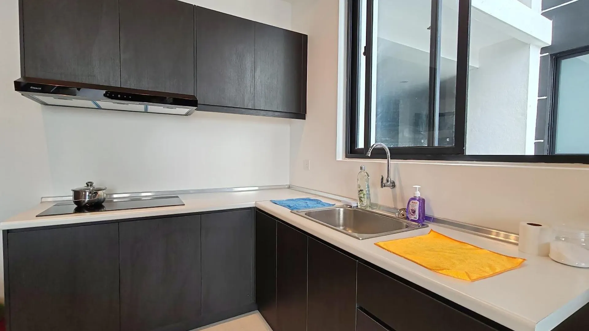 Luxurious Modern Suite At Urban Suites Georgetown By Superstay Jelutong